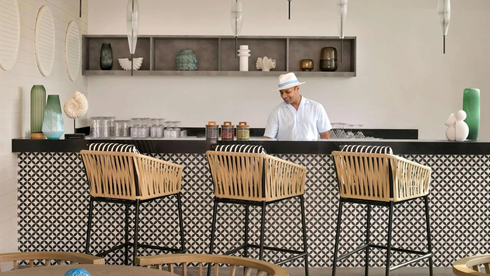 Mercure Dubai Deira Hotel